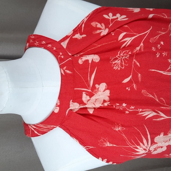 Gentle Fawn red flowy floral halter sleeveless top, size small - Picture 5 of 11